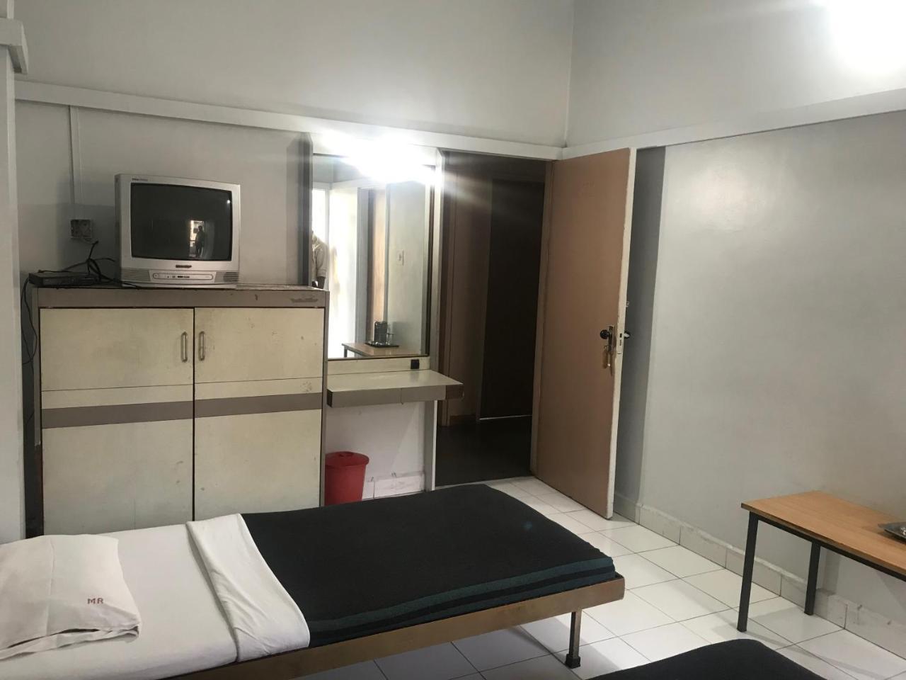 Maurya Residency Otel Pune Dış mekan fotoğraf